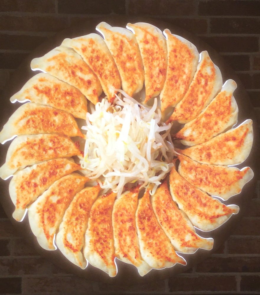 「餃子グランプリ with BEER MARKET」王道餃子やチーズの洋風系まで12種類を食べ比べ