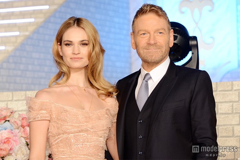 （左から）リリー・ジェームズ、ケネス・ブラナー監督