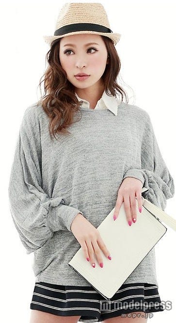 2wayシンプルクラッチバッグ「Pierrot」2,549円(税込)