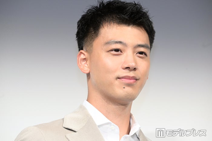 二宮和也＆竹内涼真「ブラックペアン２」で日本ドラマ異例の撮影挑戦 “直接対決”の見どころ語る