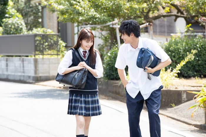 久間田琳加 鈴木伸之の気遣いに感謝 緊張がほぐれた お茶にごす インタビュー モデルプレス