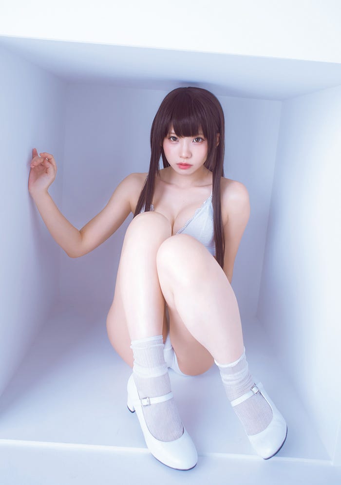 えなこ(C)桑島智輝/集英社