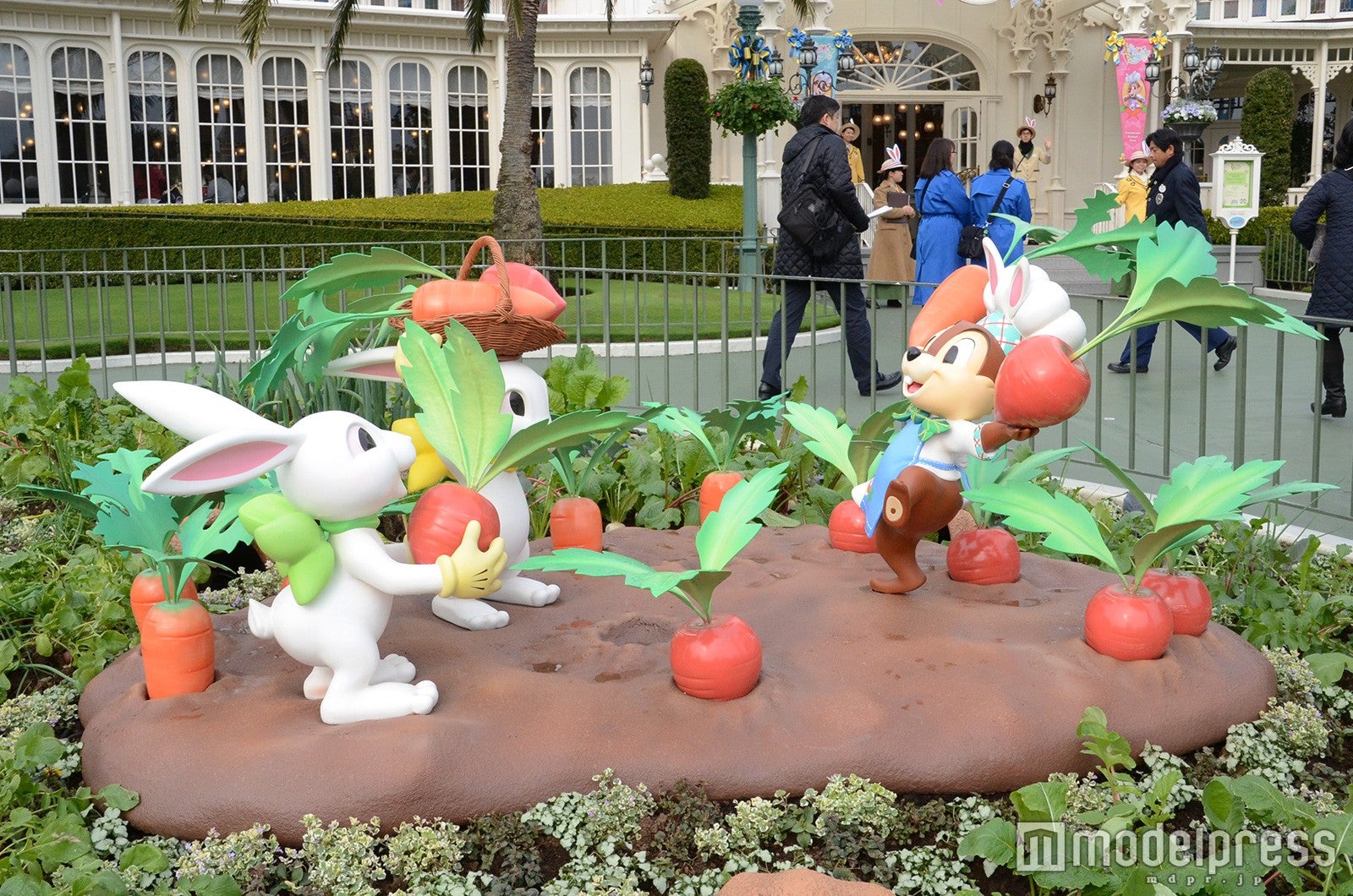 ディズニーランドのデコレーション／チップ（C）モデルプレス