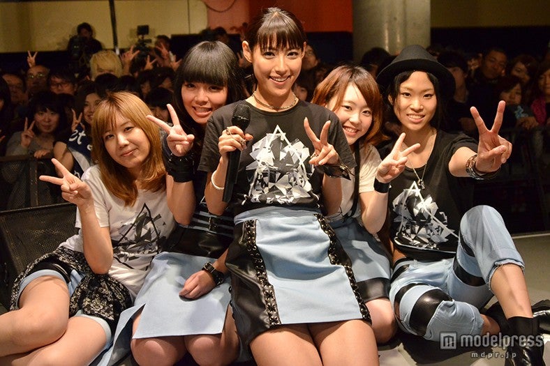 （左から）RINO、YUKINO、MIORI、yuri、NANA.