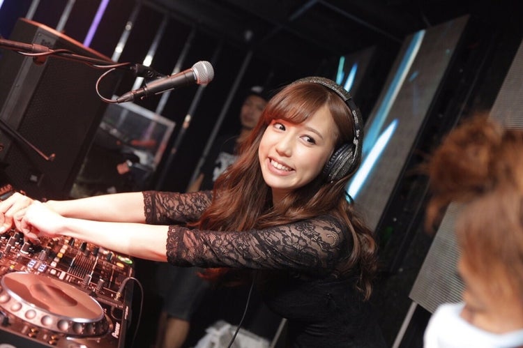 画像4 12 サッカー柿谷曜一朗選手と結婚の丸高愛実 グラビア タレント Dj マルチな活躍 略歴 モデルプレス 画像4 12 サッカー柿谷曜一朗選手と結婚の丸高愛実 グラビア タレント Dj マルチな活躍 略歴 モデルプレス