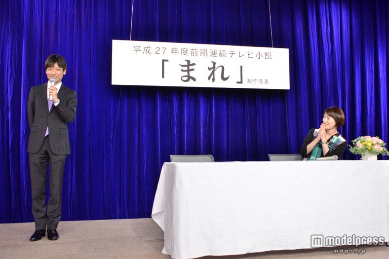 （左から）制作統括の高橋練、篠崎絵里子