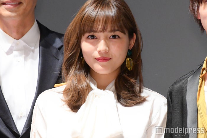 川口春奈 変装なしの 電車通勤 ショットに驚きの声 遭遇したい モデルプレス 川口春奈 変装なしの 電車通勤 ショットに驚きの声 遭遇したい モデルプレス