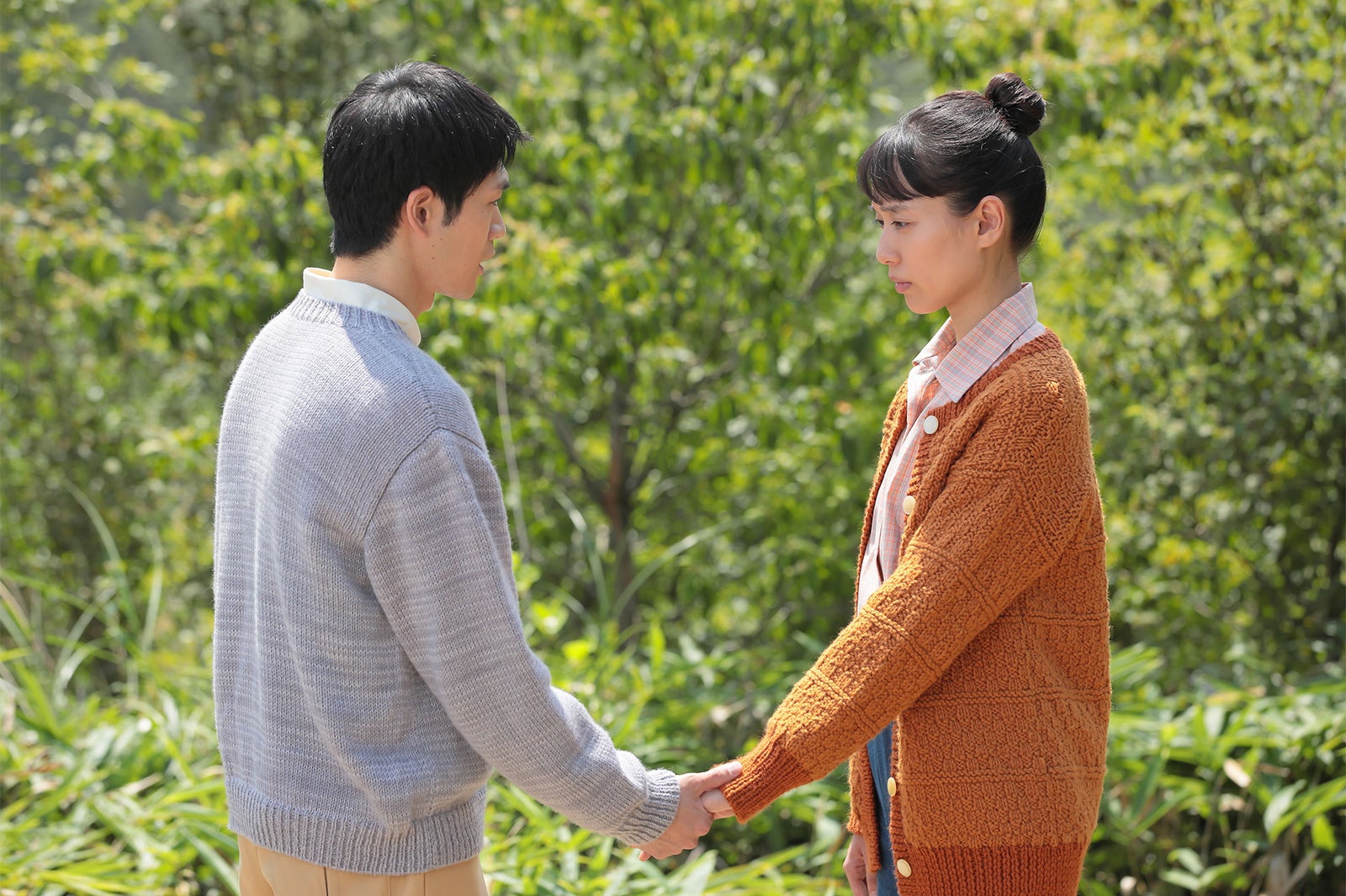 松下洸平、戸田恵梨香／「スカーレット」（C）NHK