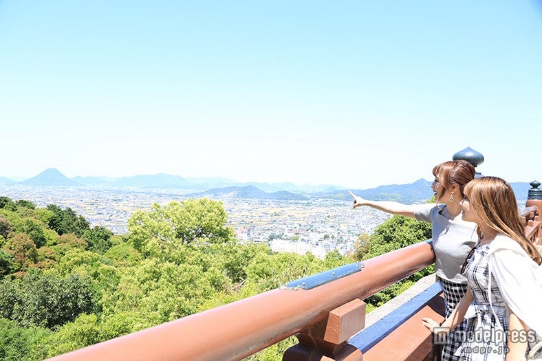 785段もの階段を登り切った先には最高の眺望が