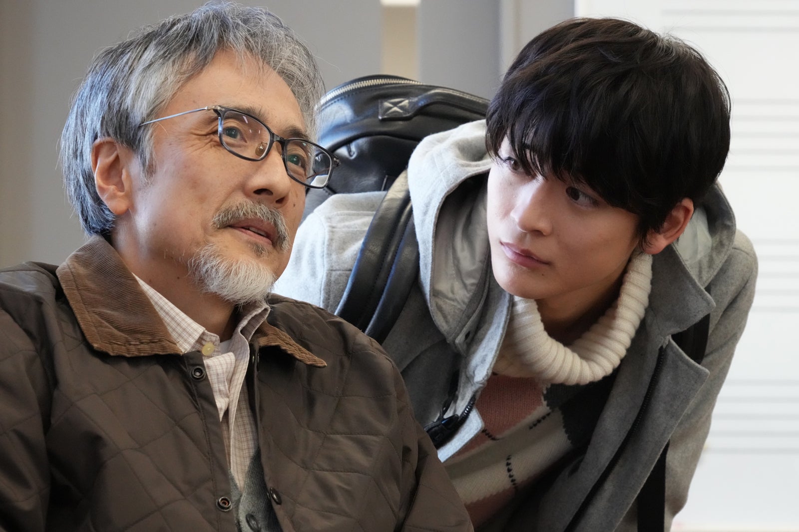 （左から）橋爪淳、高橋文哉／「ドクターホワイト」第4話より （C）カンテレ