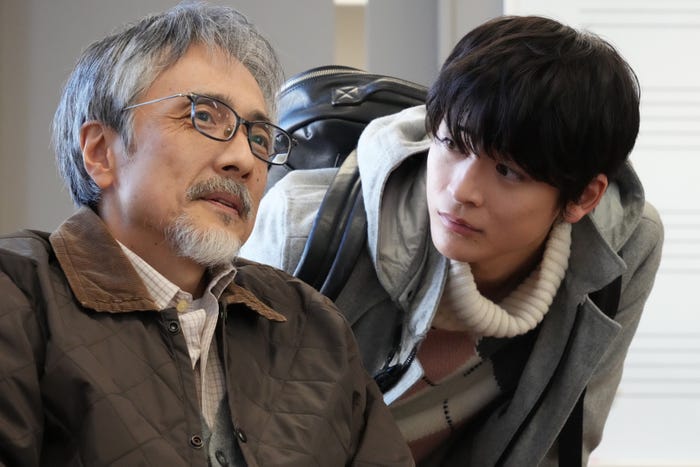 (左から)橋爪淳、高橋文哉/「ドクターホワイト」第4話より (C)カンテレ