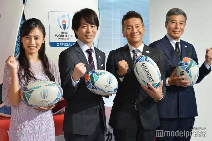 (左から)小島瑠璃子、櫻井翔、上田晋也、舘ひろし(C)モデルプレス