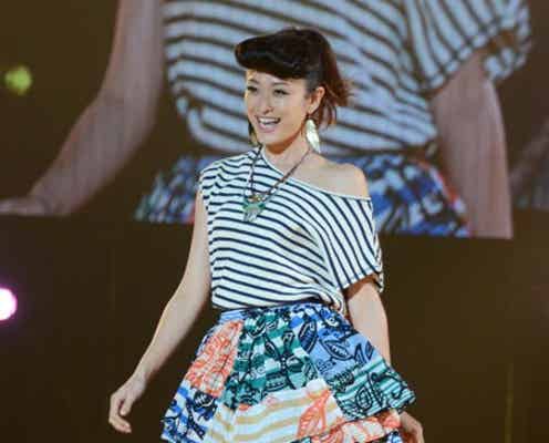 山田優、ミニスカで笑顔満開 台湾史上最大級ファッションショーに出演