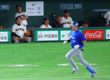 敗退の巨人ナインに本拠地のファンからブーイング 2年連続でDeNAに屈辱
