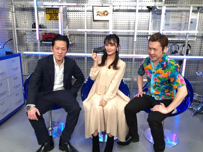 (左から)アニキ、小嶋真子、ノブオ (C)テレビ朝日