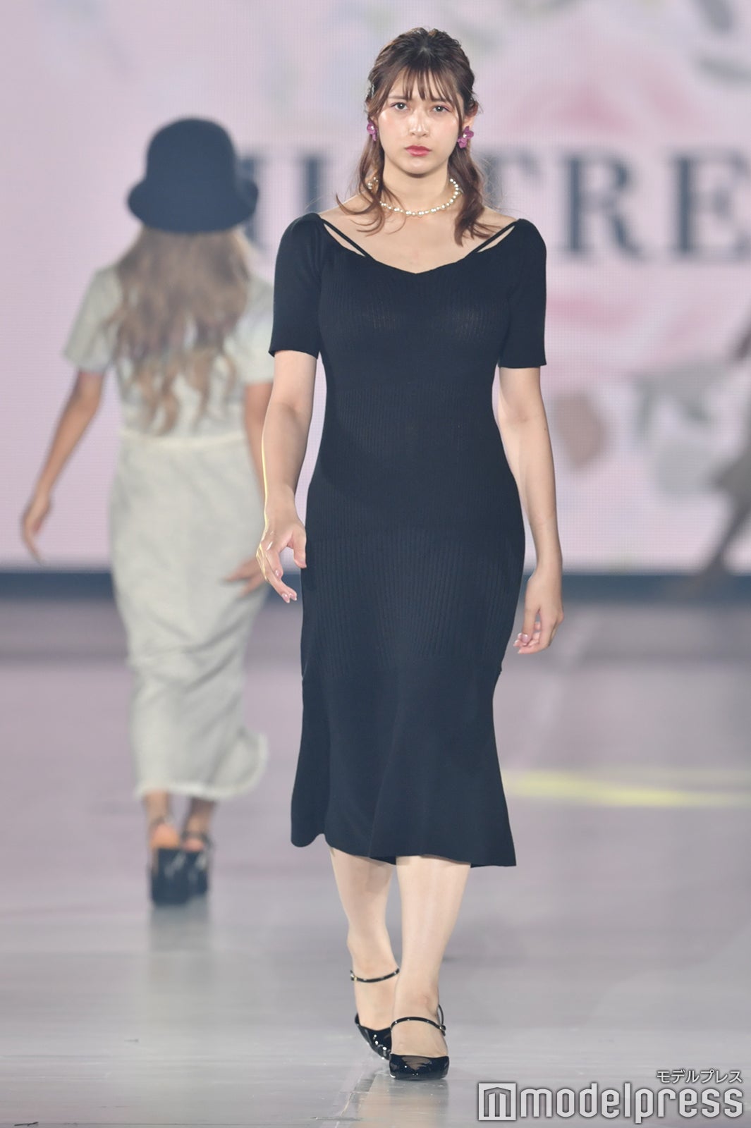 （C）モデルプレス