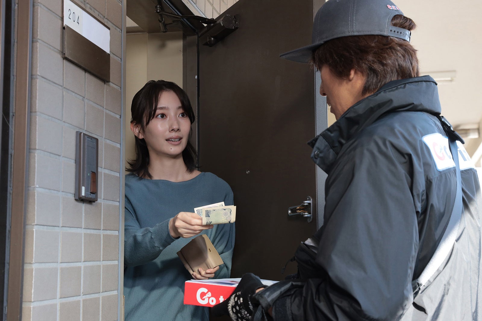 波瑠、木村拓哉（C）テレビ朝日