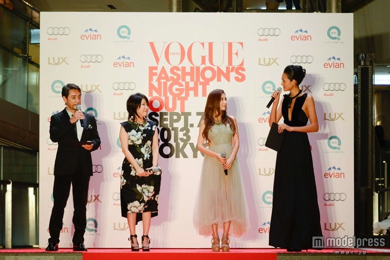 左から：クリス・ペプラー、「VOGUE JAPAN」渡辺三津子編集長、May J.、冨永愛