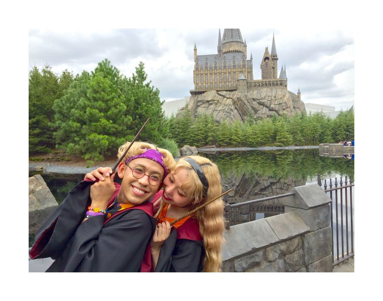 ぺこ＆りゅうちぇる“ハリポタ”ルックが可愛い！ラブラブ2ショットに反響