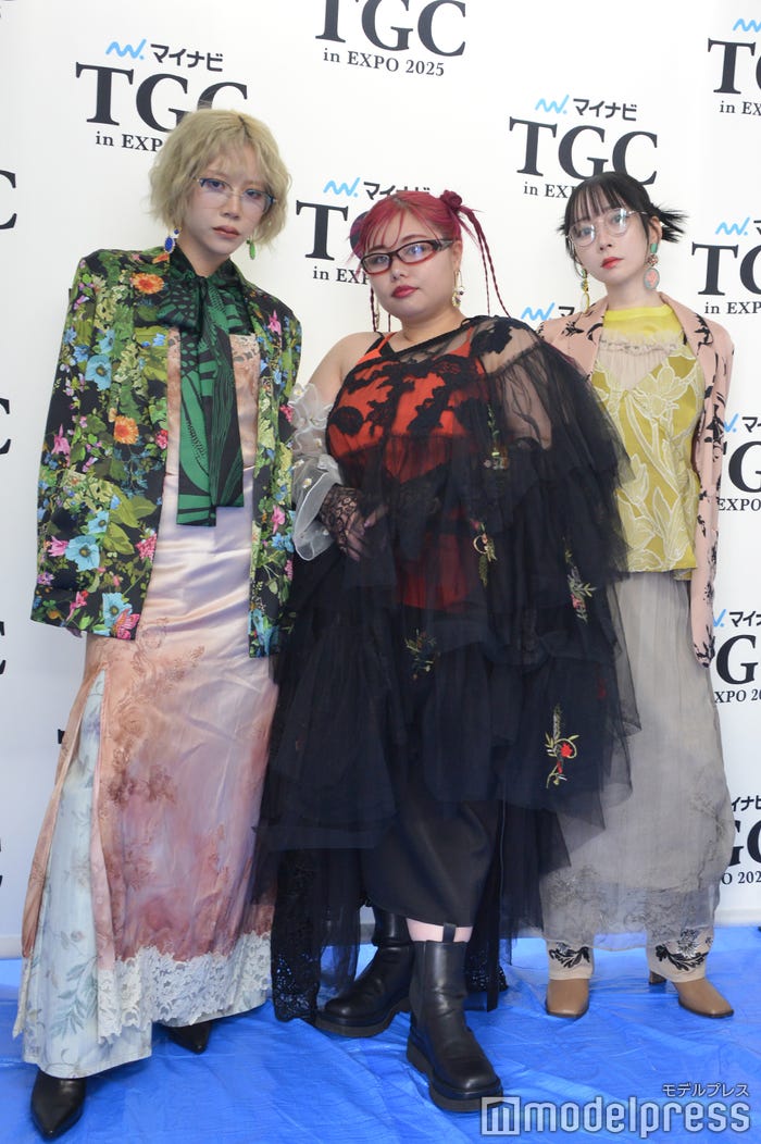 エア、UraN、浅見めい/くれいじーまぐねっと(C)モデルプレス