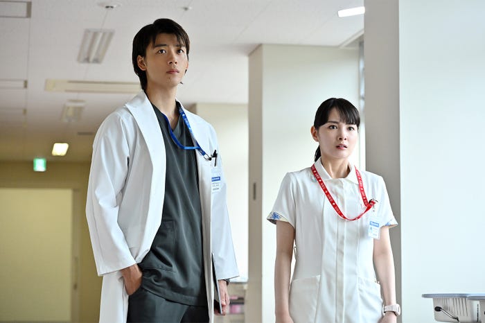 竹内涼真、葵わかな「ブラックペアン シーズン2」第4話より(C)TBS