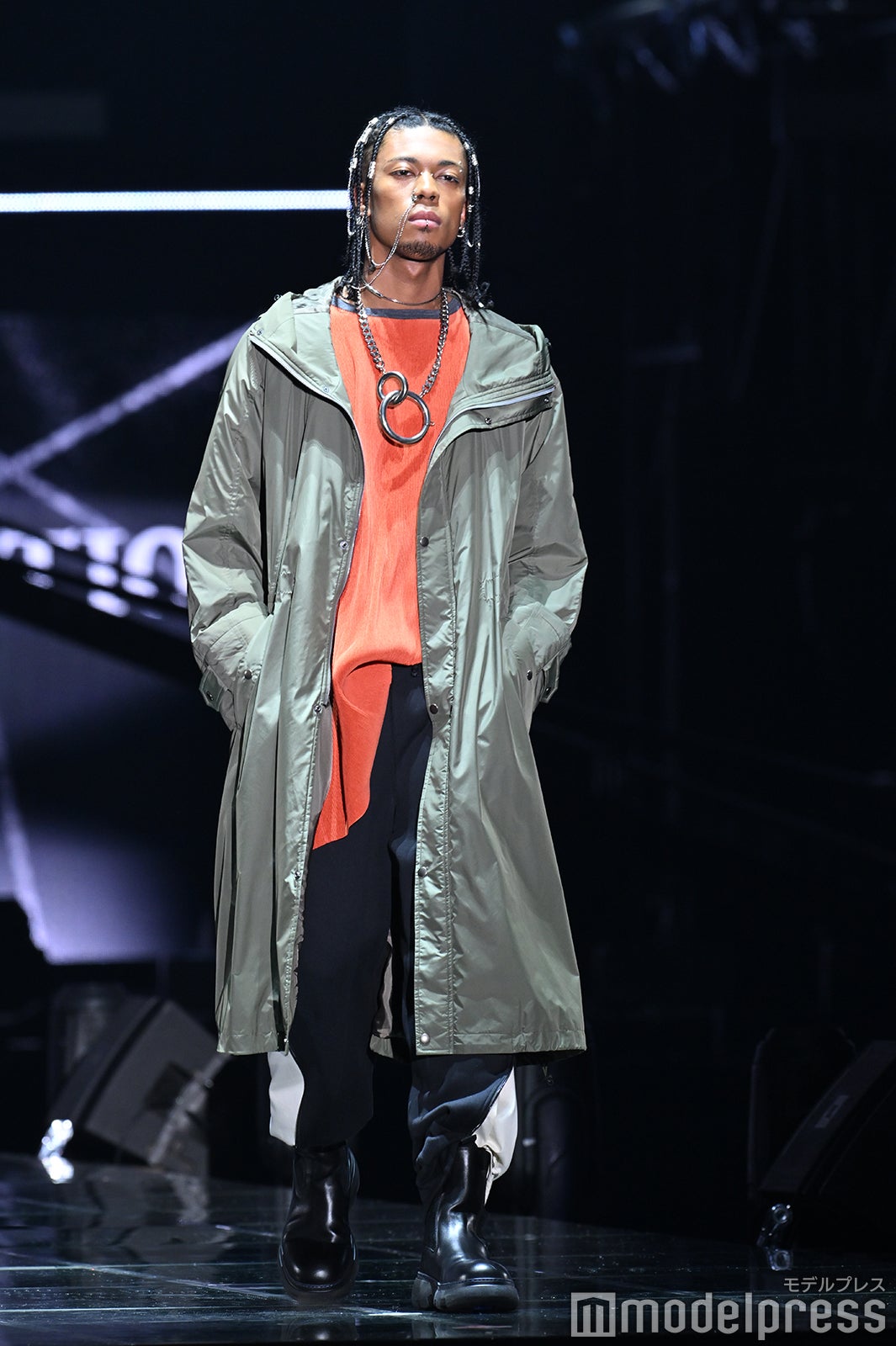 （C）モデルプレス