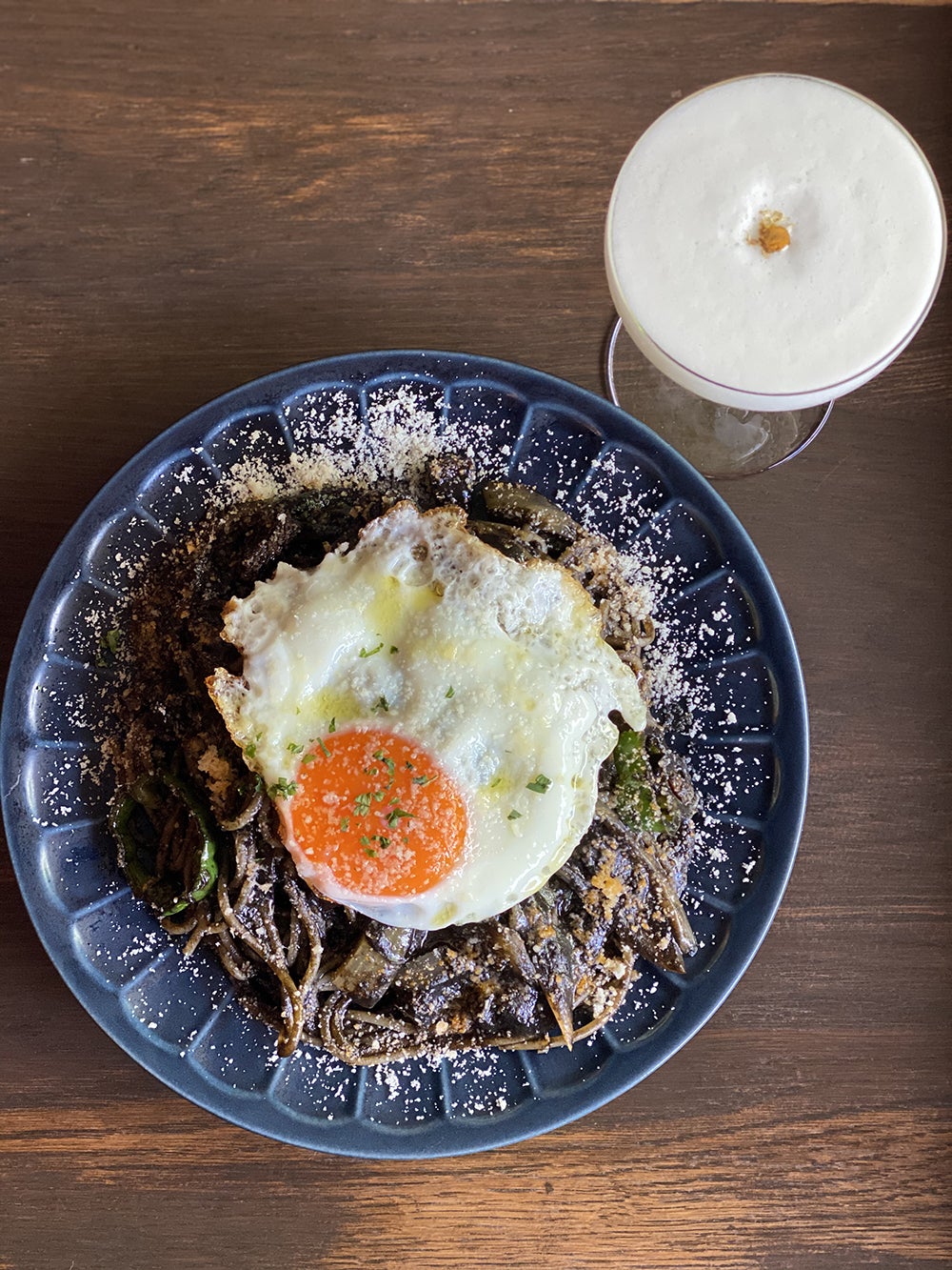 イカ墨ナポリタンとムギとカミツレ／画像提供：SG Group