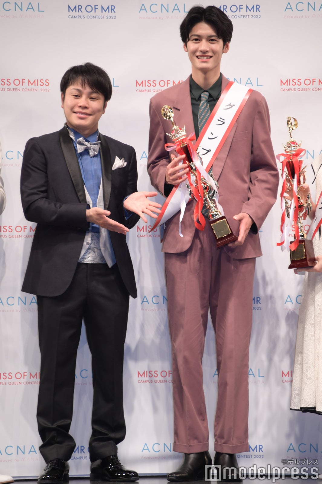 （左から）井上裕介、高尾昇吾さん（C）モデルプレス