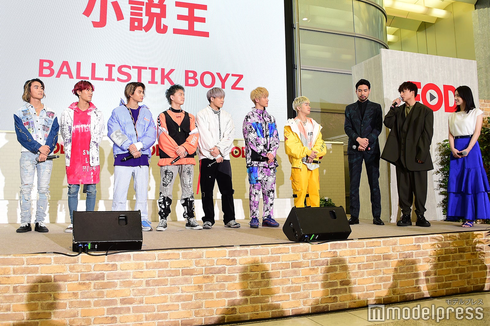 BALLISTIK BOYZ、小柳友、白濱亜嵐、桜庭ななみ （C）モデルプレス