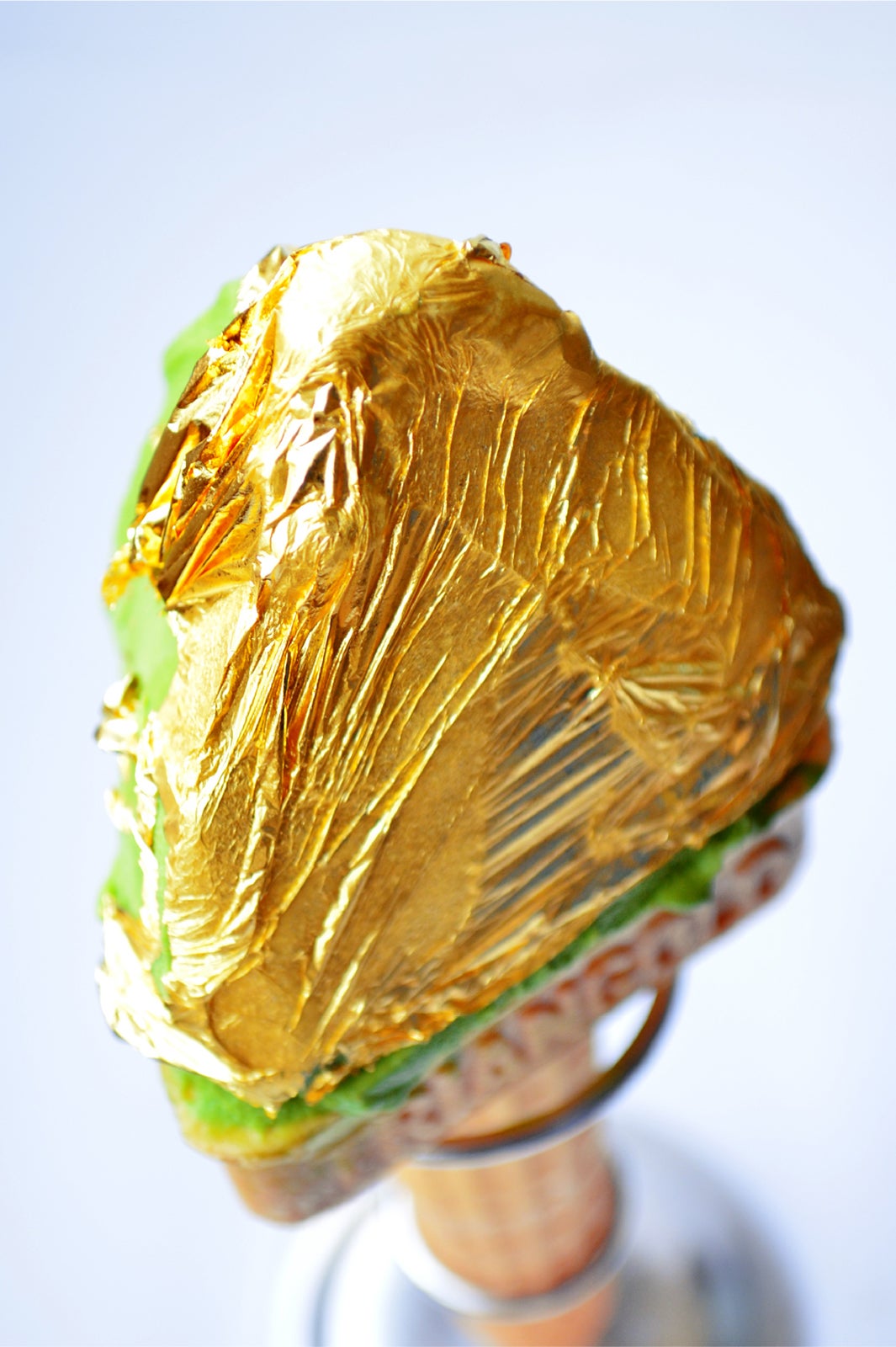 金箔抹茶イメージ／画像提供：小柳津清一商店