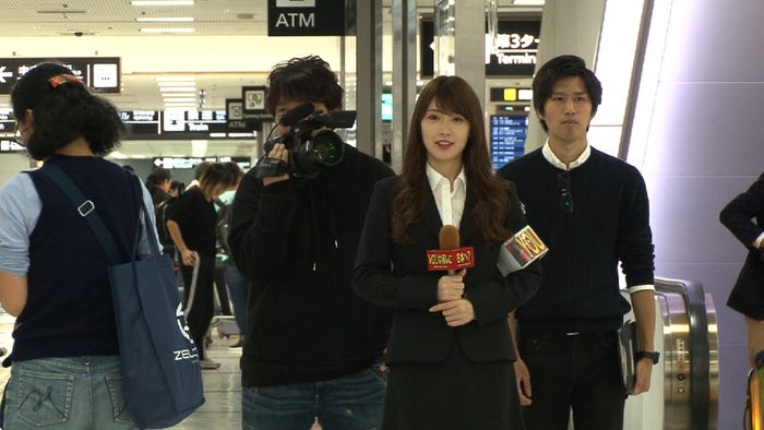 高山一実(右から2番目)(C)テレビ東京