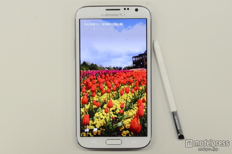 最新アプリ「Facebook Home」を使って情報を交換／「GALAXY Note II」