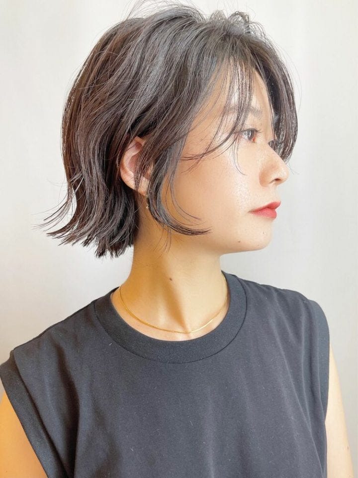 丸顔さんこそ似合う 切りっぱなしボブ 集めました 小顔魅せが叶うヘアカタログ モデルプレス