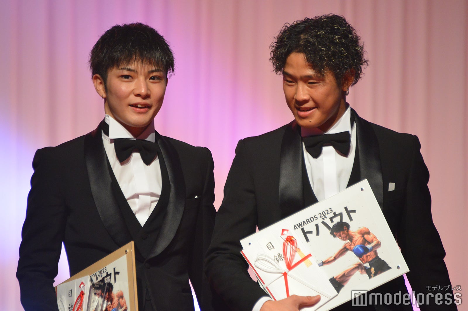 玖村将史選手、鈴木真彦選手（C）モデルプレス