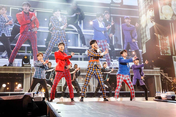 「SHINee WORLD 2017~FIVE~」ツアーファイナル(写真:HAJIME KAMIISAKA)