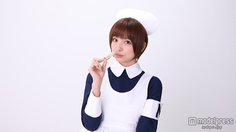 篠田麻里子／新CM「メンソレータムマリコ」篇メイキングショット