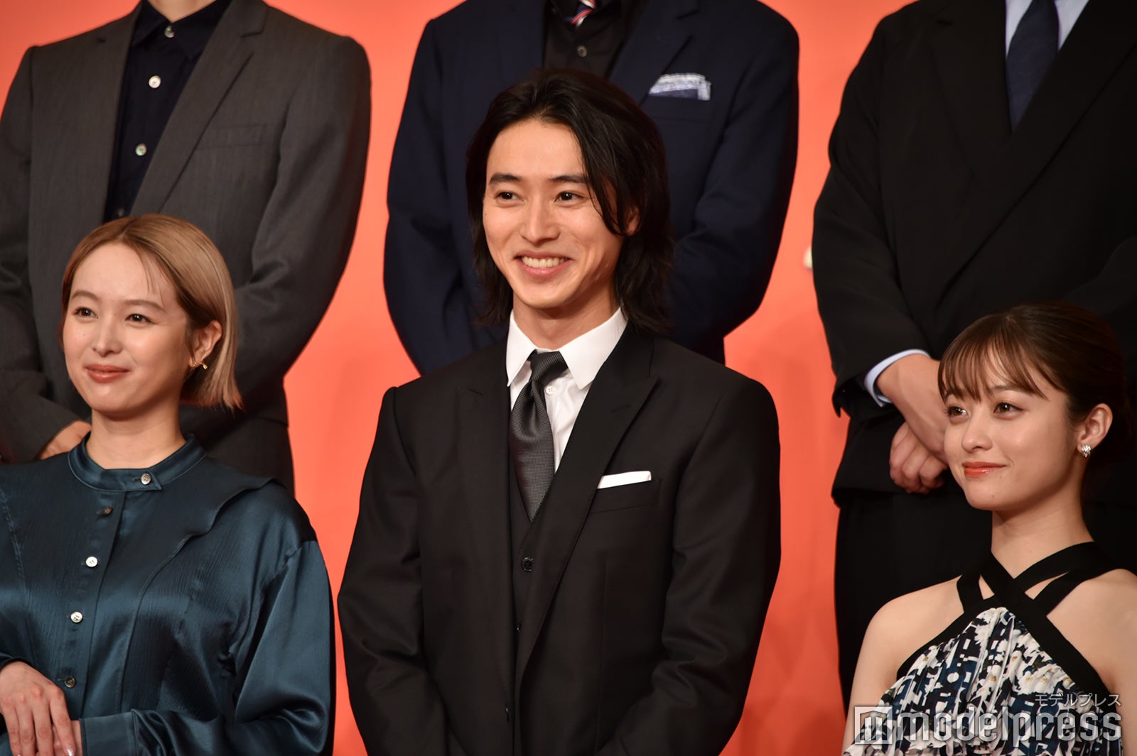 清野菜名、山崎賢人、橋本環奈 （C）モデルプレス