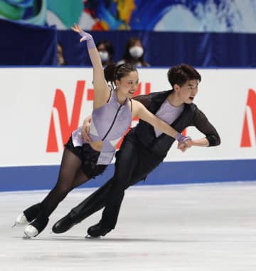 “うたまさ”吉田・森田組が堂々SP首位発進 連覇で五輪団体戦出場へ 櫛田・島田組が2位、紀平・西山組は3位