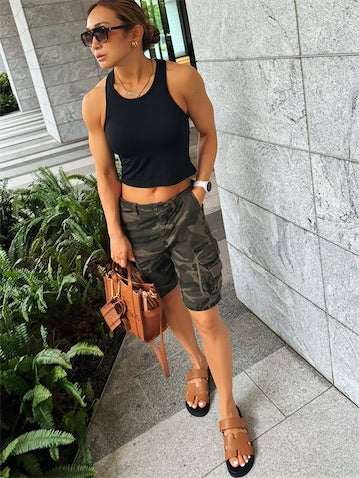 第1子出産のAYA、引き締まった美ボディ際立つ夏コーデに反響「かっけ〜」「スタイル抜群」