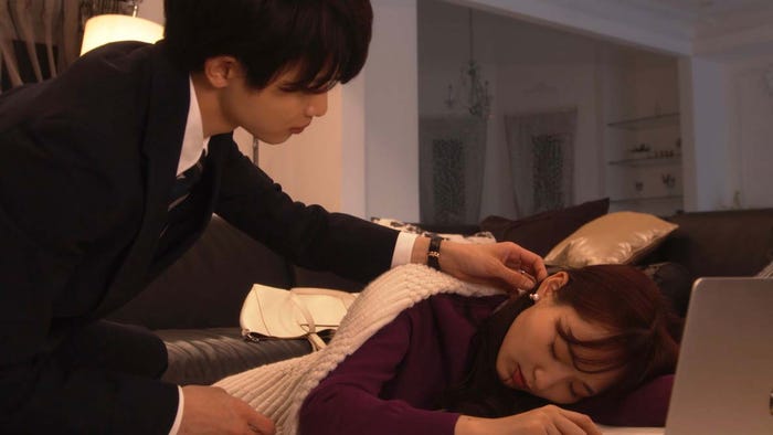 草川拓弥、菅井友香「ビジネス婚-好きになったら離婚します-」第6話より(C)「ビジネス婚」製作委員会・MBS