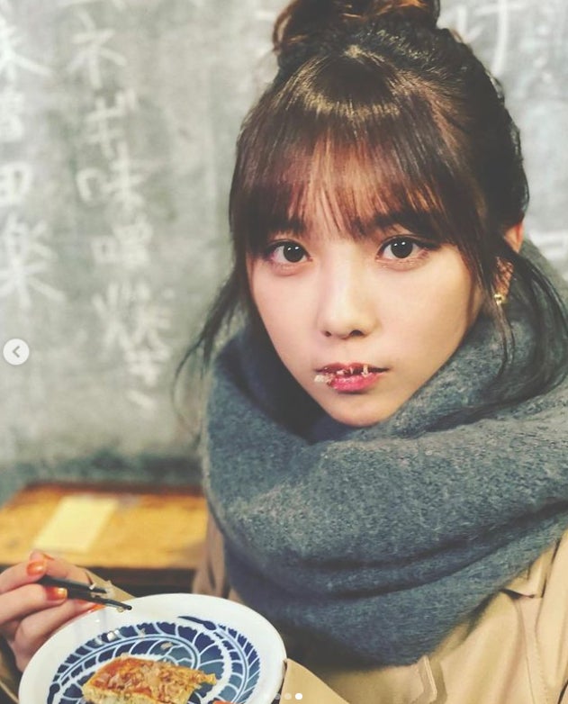 乃木坂46与田祐希“あざとショット”にファン悶絶「可愛さ限界突破」「彼女感すごい」