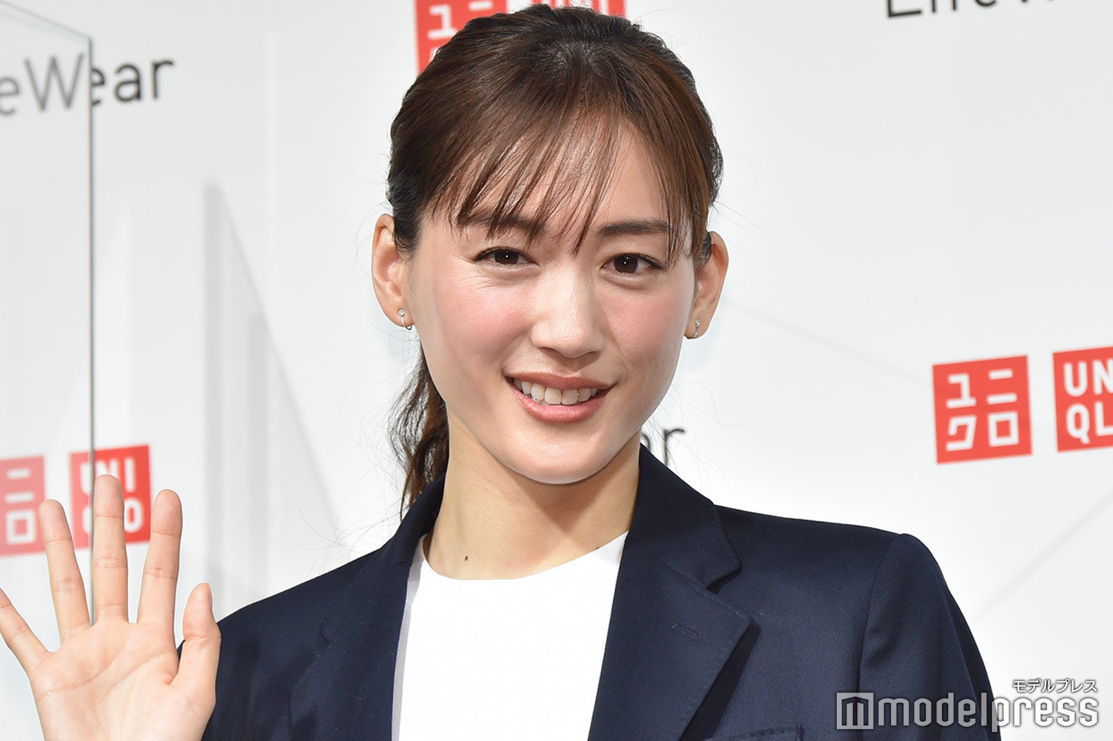 綾瀬はるか サイズのシール剥がし忘れたまま 失敗あるあるに共感 やったことあります モデルプレス 綾瀬はるか サイズのシール剥がし忘れたまま 失敗あるあるに共感 やったことあります モデルプレス