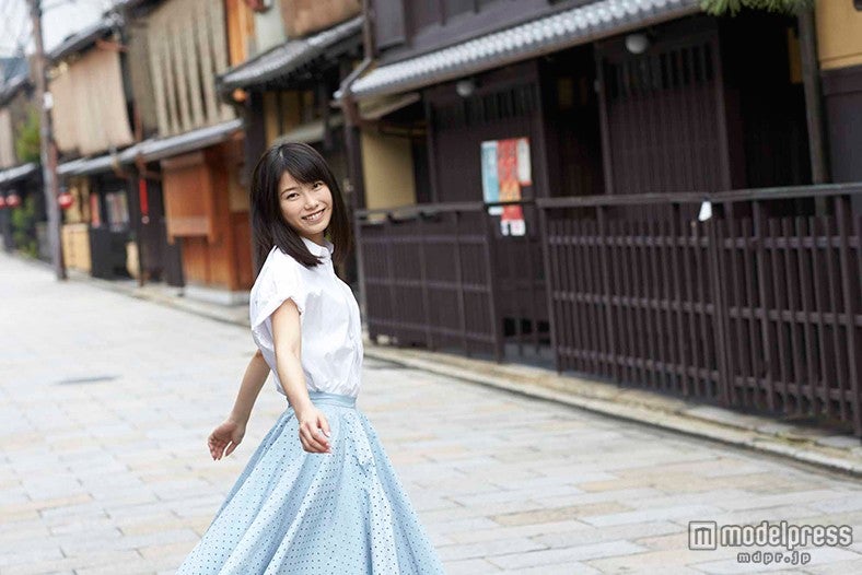 AKB48次期総監督・横山由依の素顔に密着　「はんなり美しい」姿で魅了