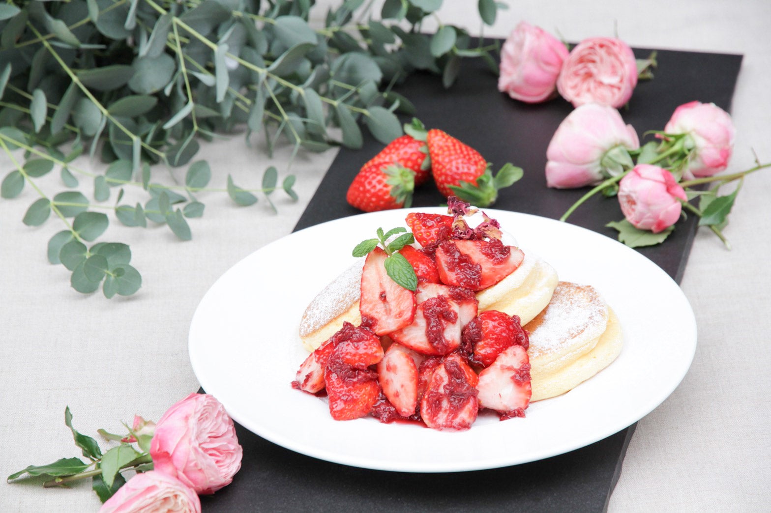 人気パンケーキ専門店「幸せのパンケーキ」にスペシャルメニュー3品登場