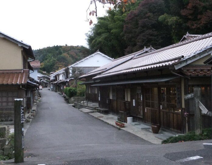 大森地区の古い町並み。時間を取ってゆっくり歩きたい（2012年11月撮影）