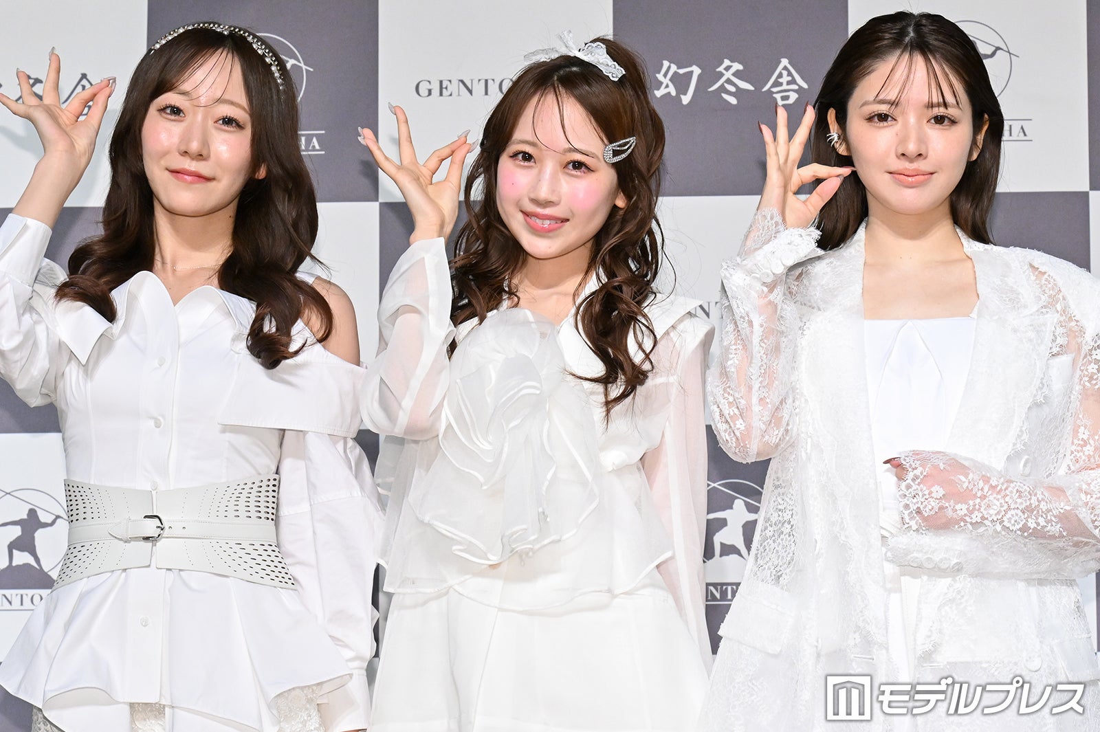 FRUITS ZIPPER鎮西寿々歌・松本かれん・真中まな、純白衣装で登場 “ぎっくり腰”でイベント欠席の早瀬ノエルに言及