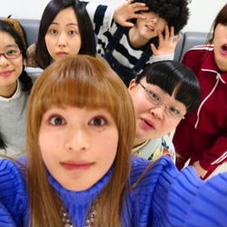 芳根京子、月9ドラマ『海月姫』女装姿の瀬戸康史&“尼〜ず”自撮り写真を公開