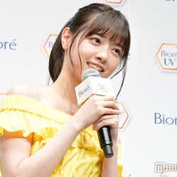モデルプレス - 乃木坂46西野七瀬、“肩出し代表”秋元真夏を突如紹介