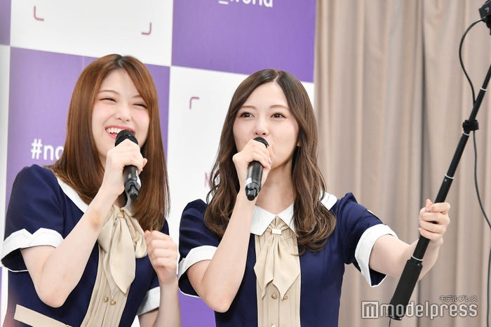 松村沙友理&白石麻衣「楽しいね!」/ハワイ旅行を再現“さゆまい”イチャイチャ (C)モデルプレス