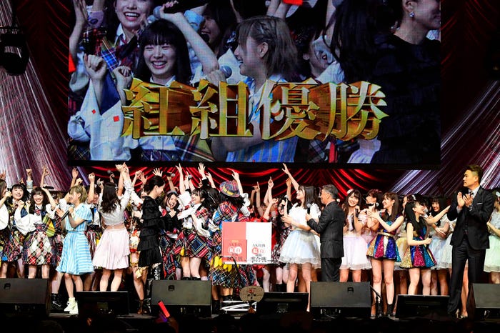 「第8回 AKB48紅白対抗歌合戦」(C)AKS